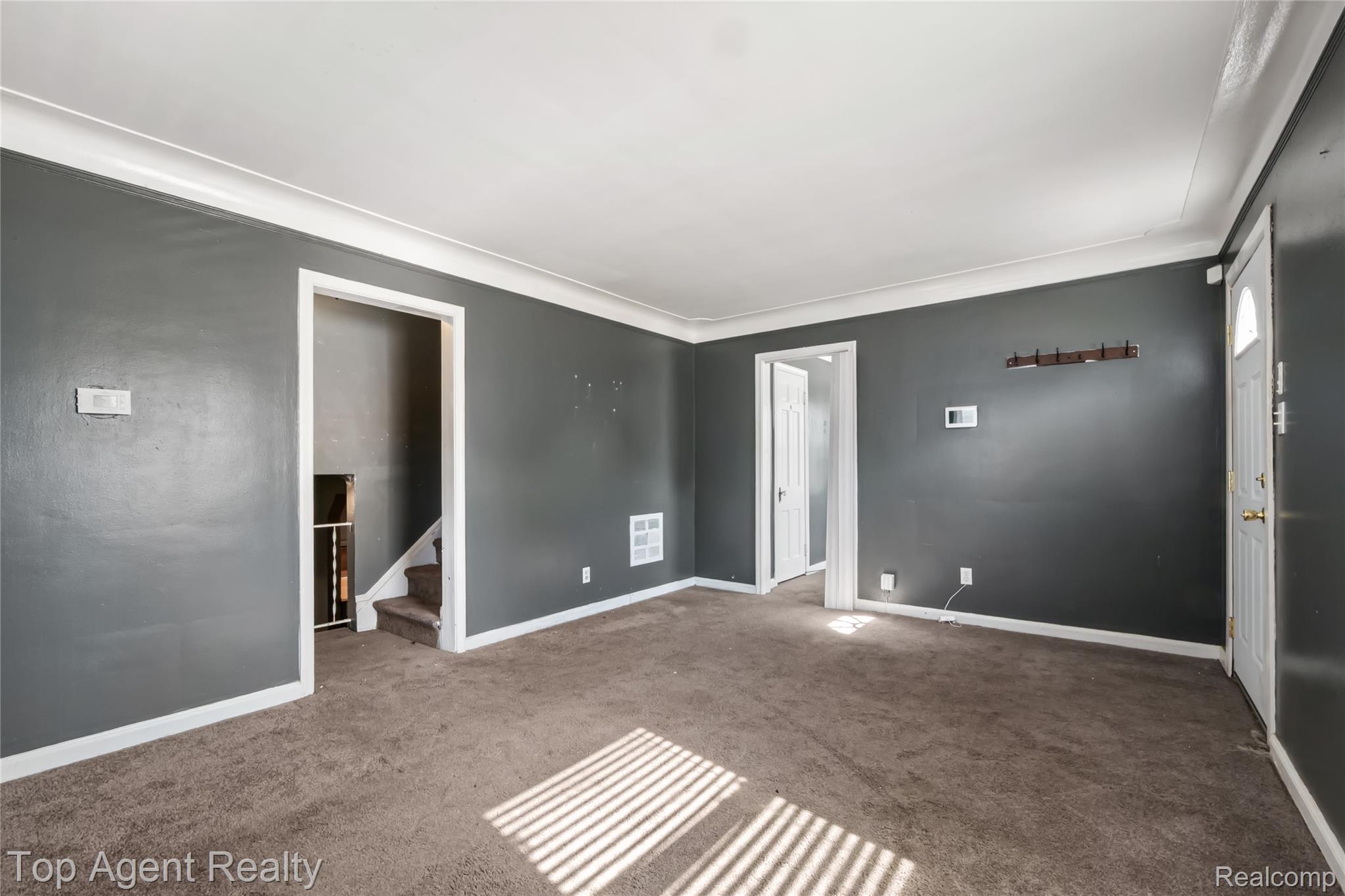 22085 Rausch Avenue Property Photo 7