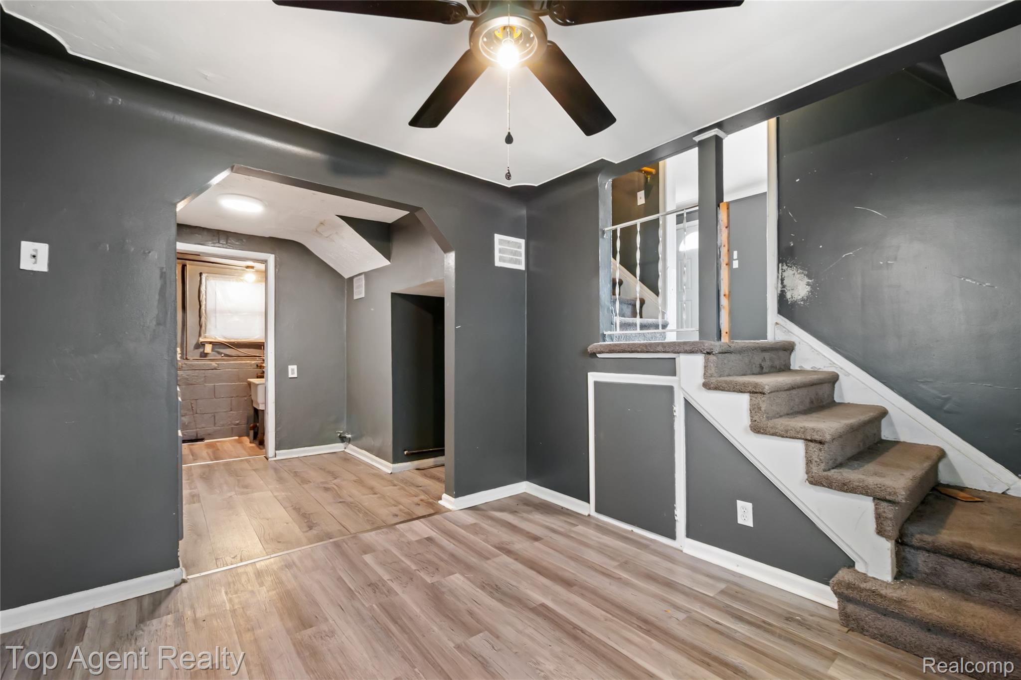 22085 Rausch Avenue Property Photo 10