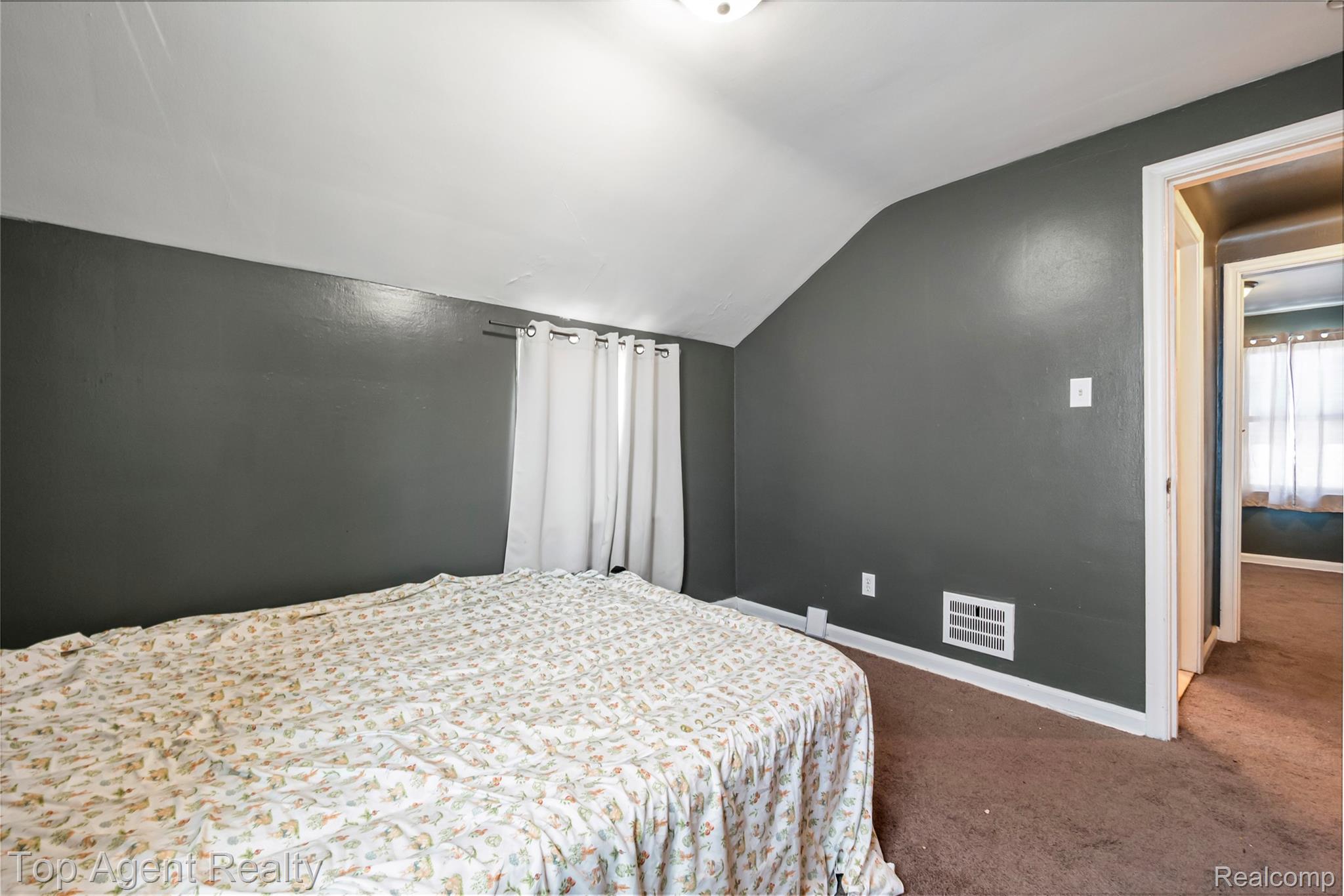 22085 Rausch Avenue Property Photo 20