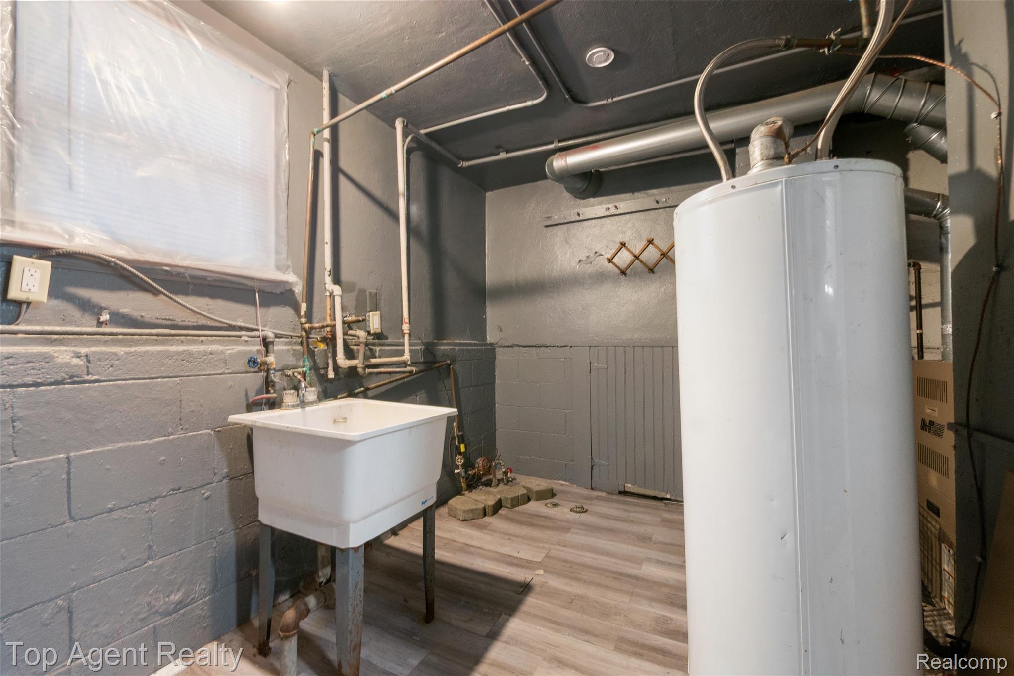 22085 Rausch Avenue Property Photo 29