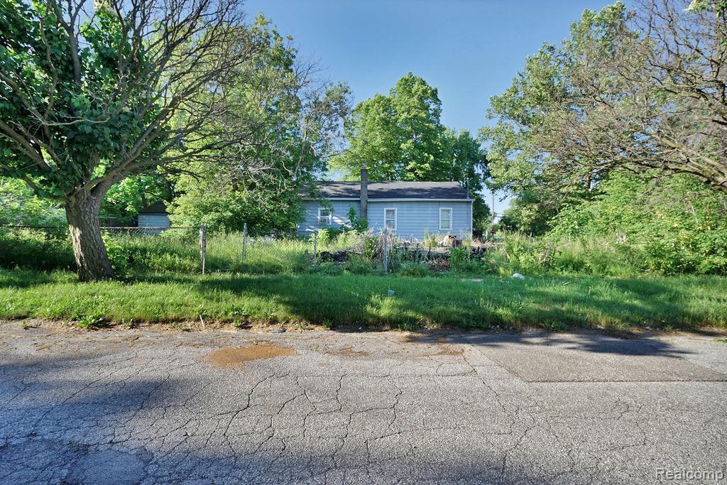 4201 Brunswick Avenue Property Photo 2