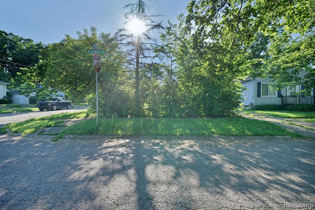 4201 Brunswick Avenue Property Photo 4