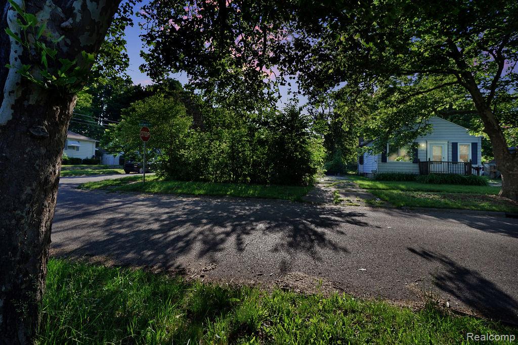4201 Brunswick Avenue Property Photo 12
