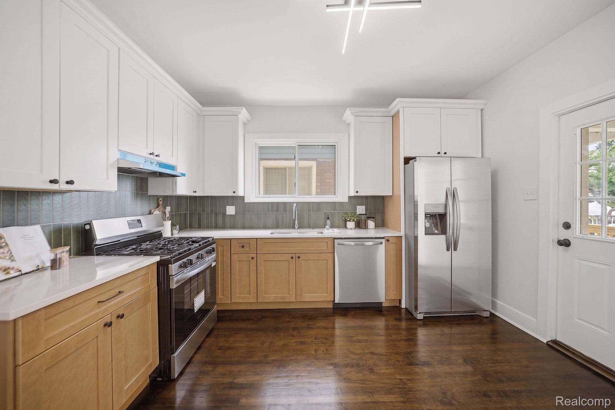 2501 Seyburn Street Property Photo 10