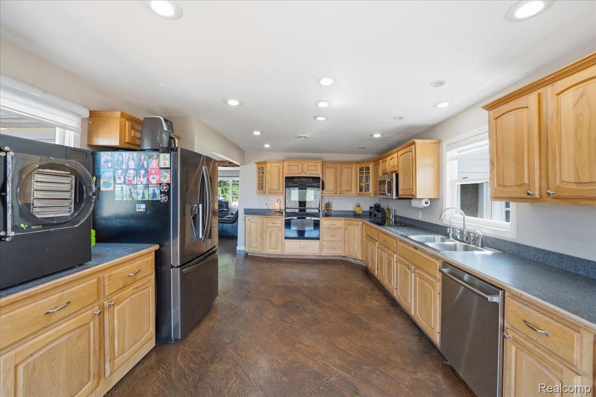 68991 Mound Road Property Photo 21