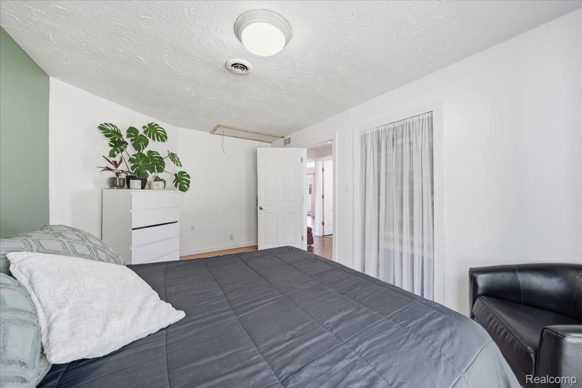 68991 Mound Road Property Photo 32