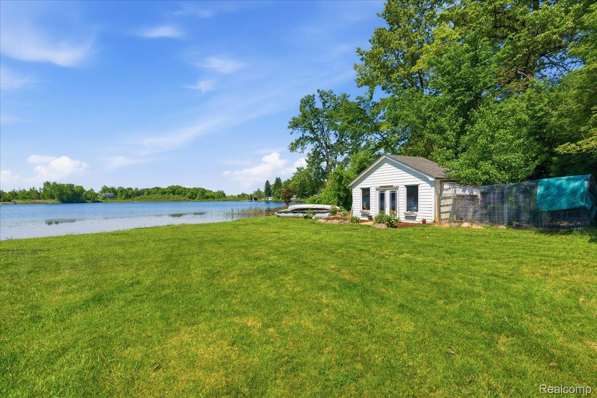 68991 Mound Road Property Photo 36