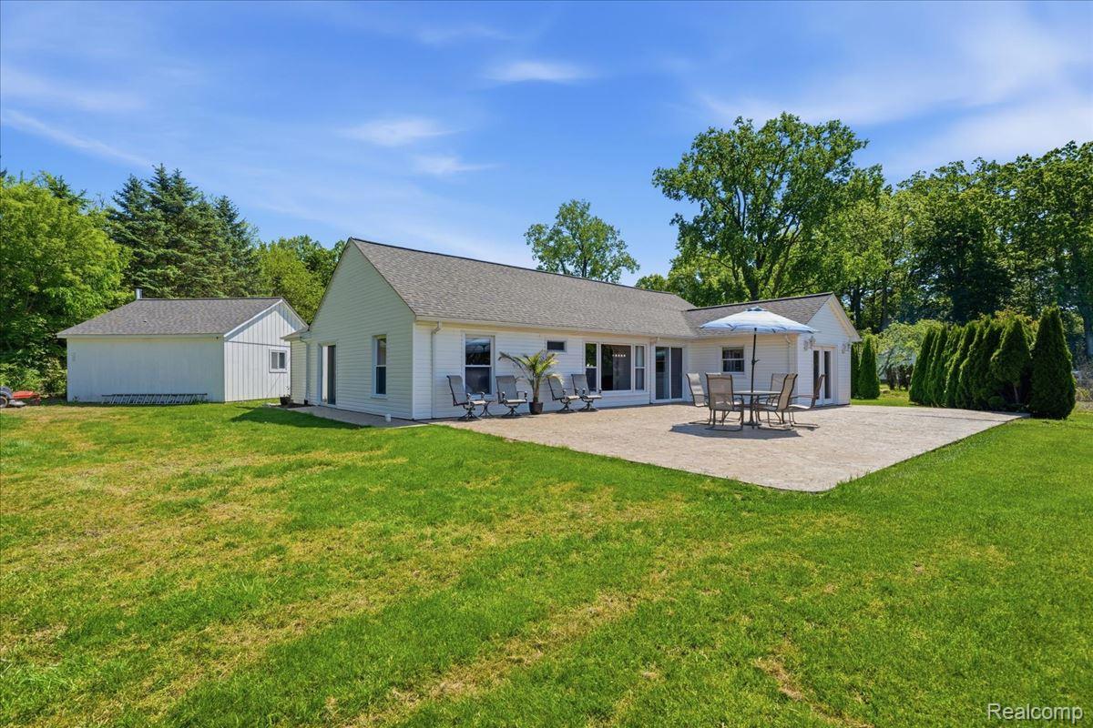 68991 Mound Road Property Photo 37