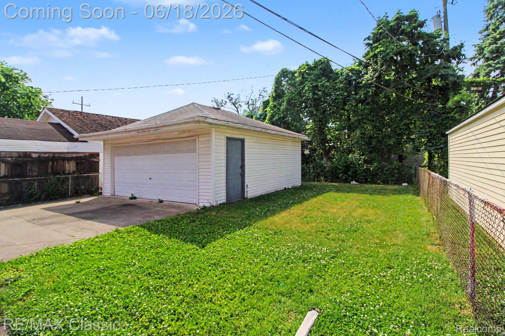 18825 Hanna Street Property Photo 2