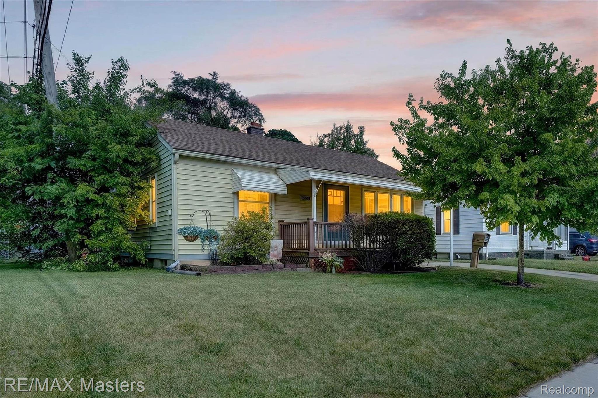4643 Niagara Street Property Photo 1