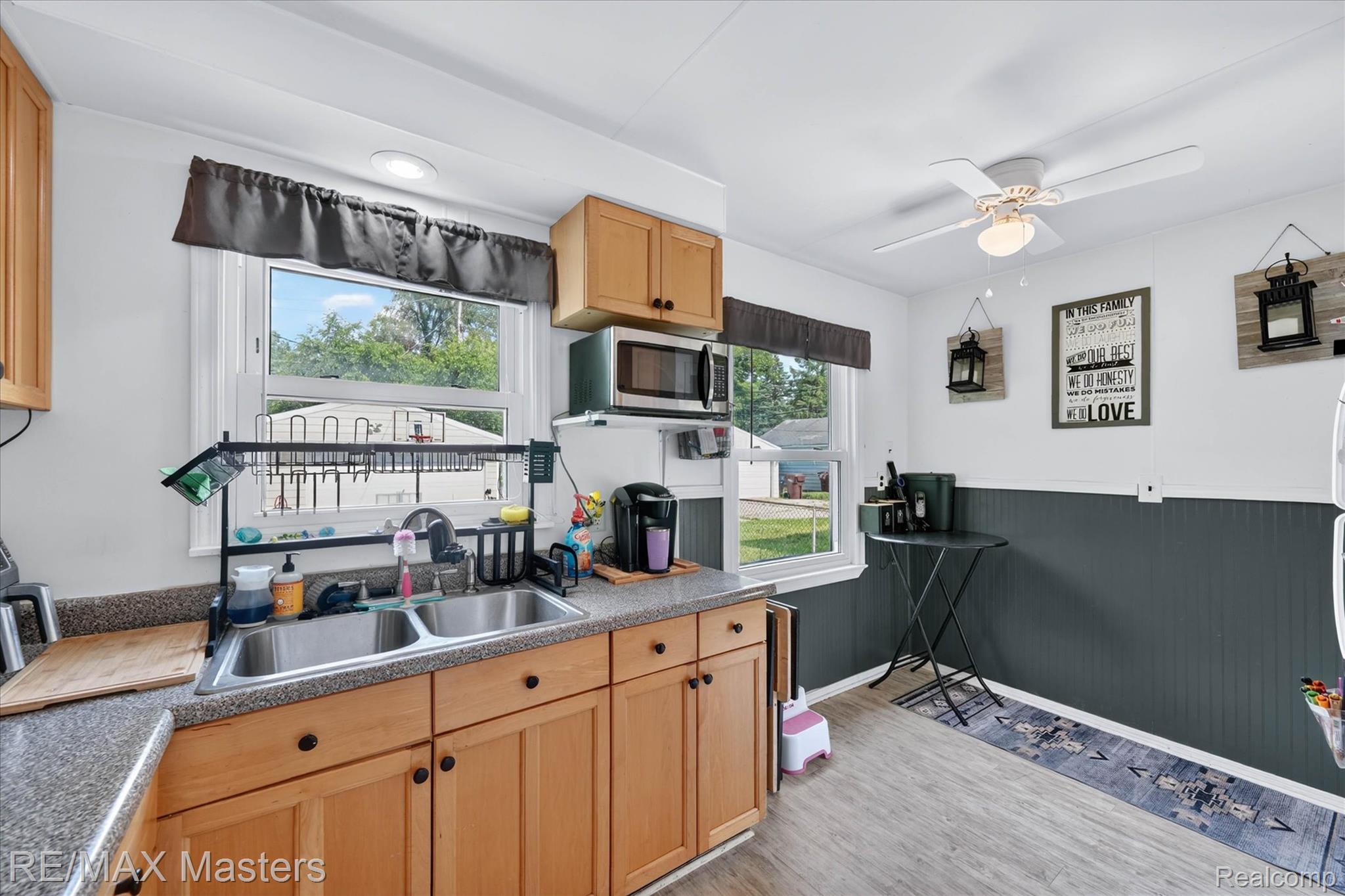 4643 Niagara Street Property Photo 10