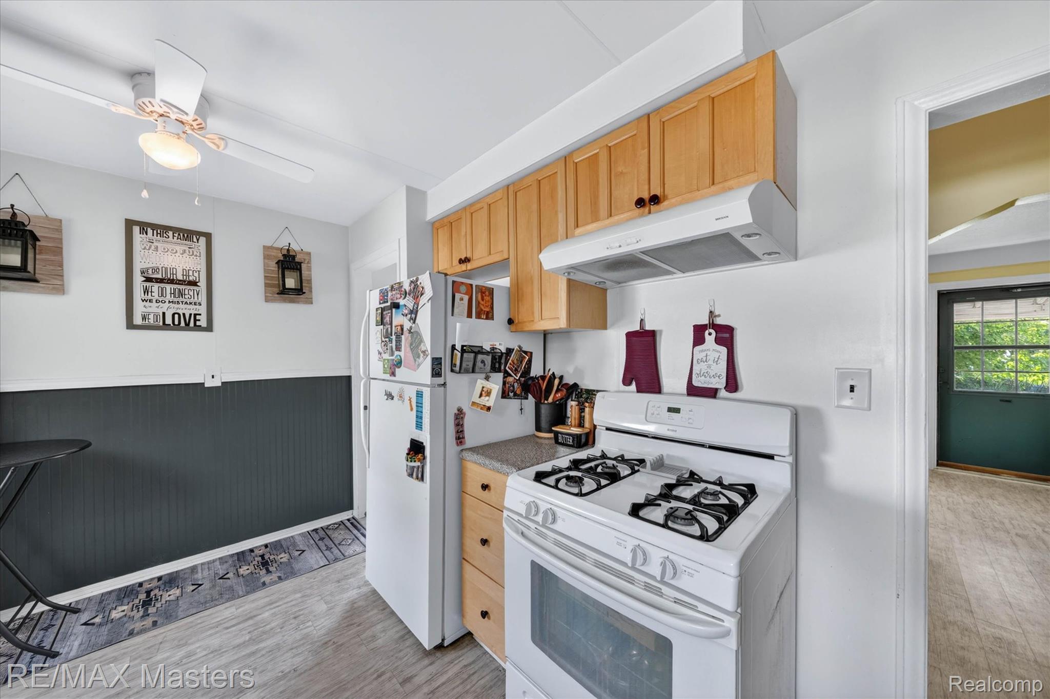 4643 Niagara Street Property Photo 13