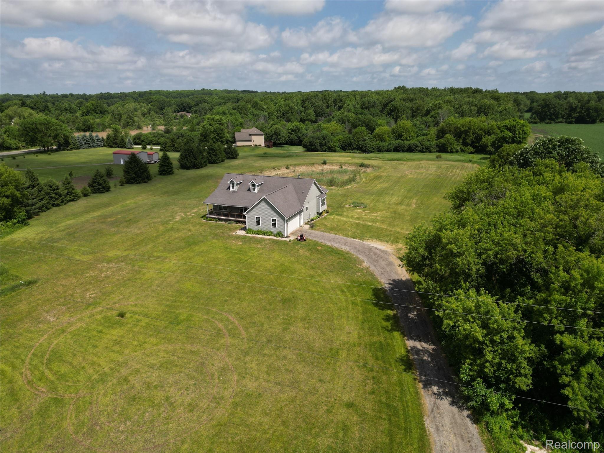 2543 Greenwood Road Property Photo 5