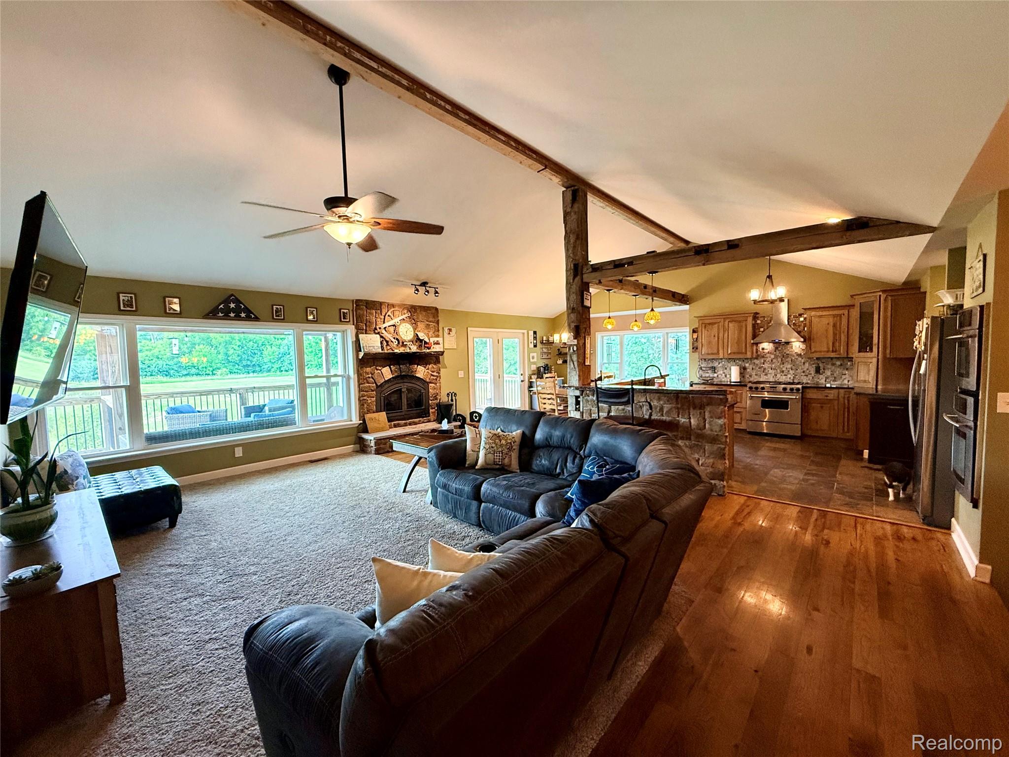 2543 Greenwood Road Property Photo 18