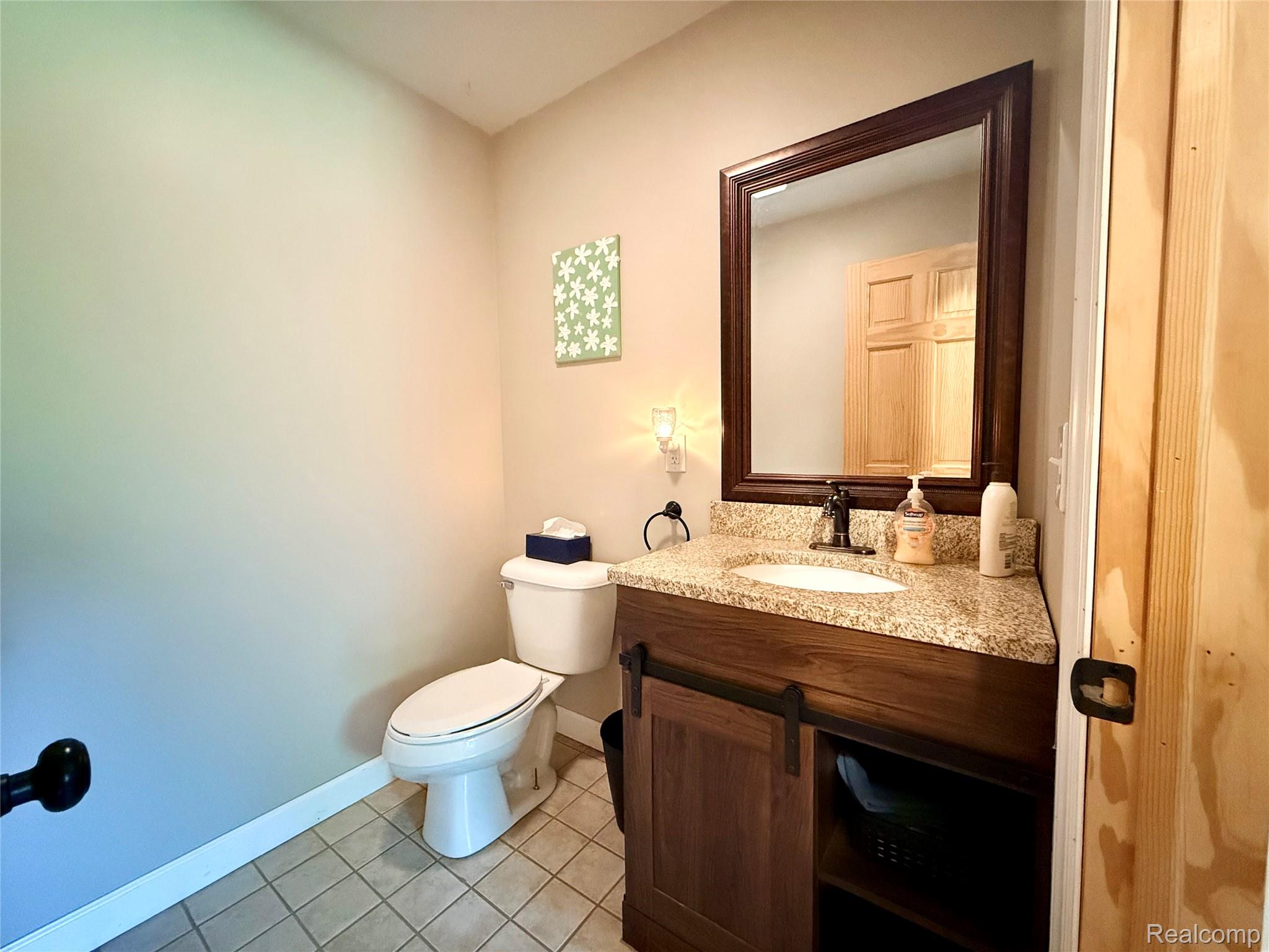 2543 Greenwood Road Property Photo 27