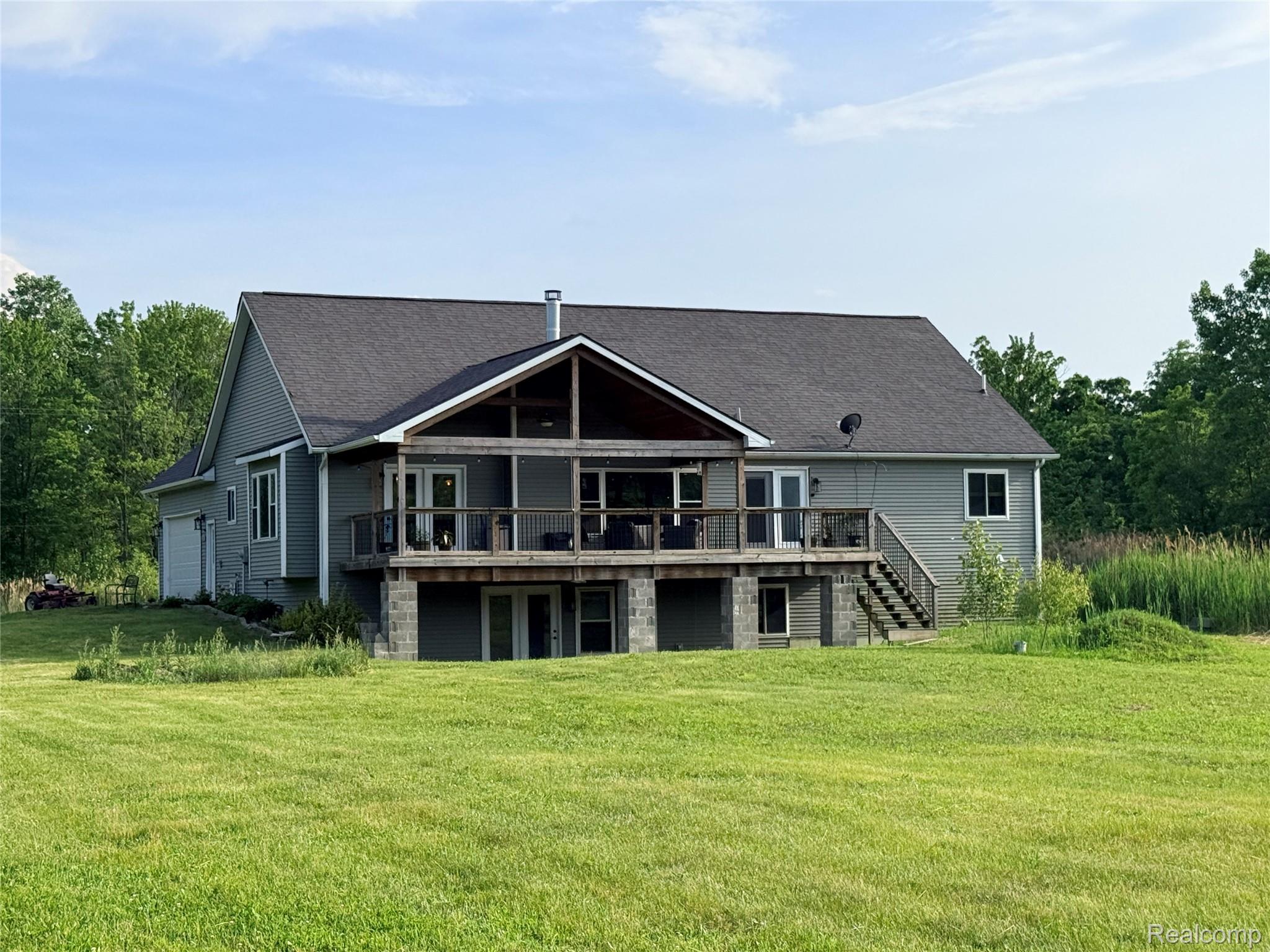 2543 Greenwood Road Property Photo 32