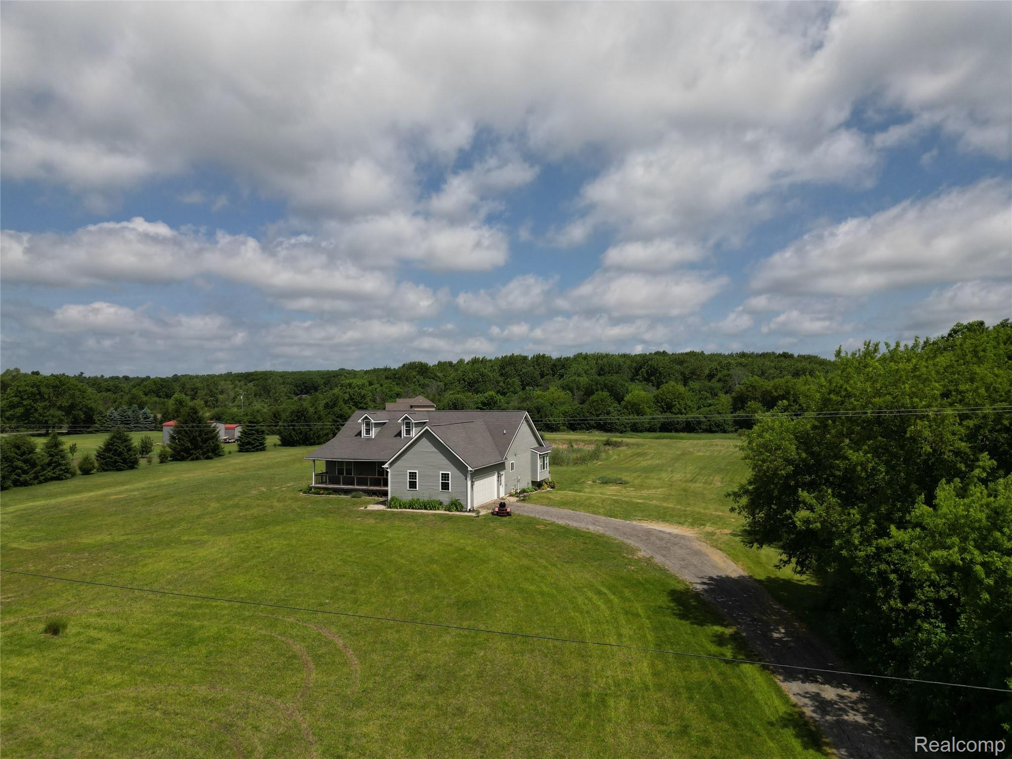 2543 Greenwood Road Property Photo 34