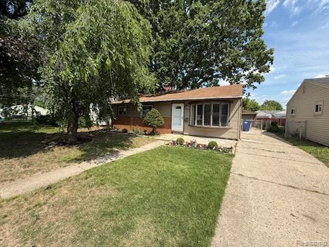 34856 Fairchild Street Property Photo 2