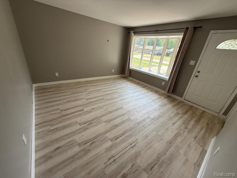 34856 Fairchild Street Property Photo 4