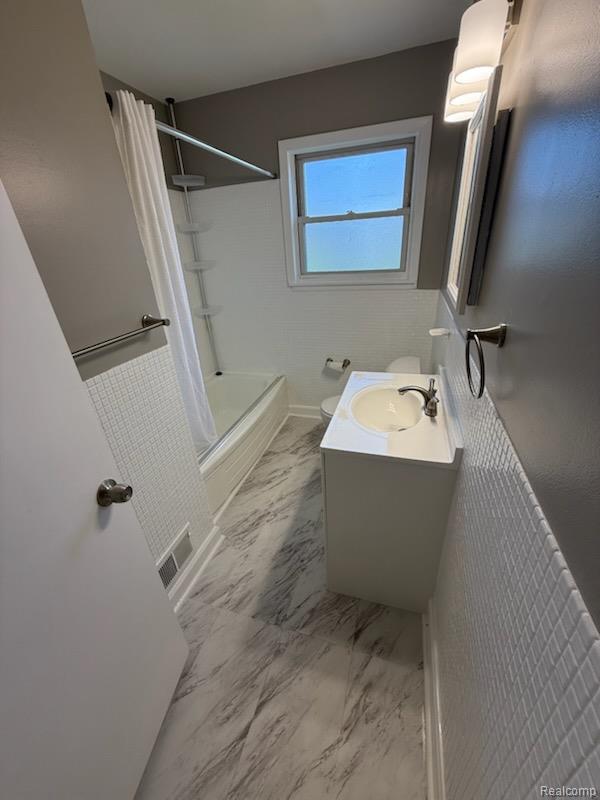 34856 Fairchild Street Property Photo 11