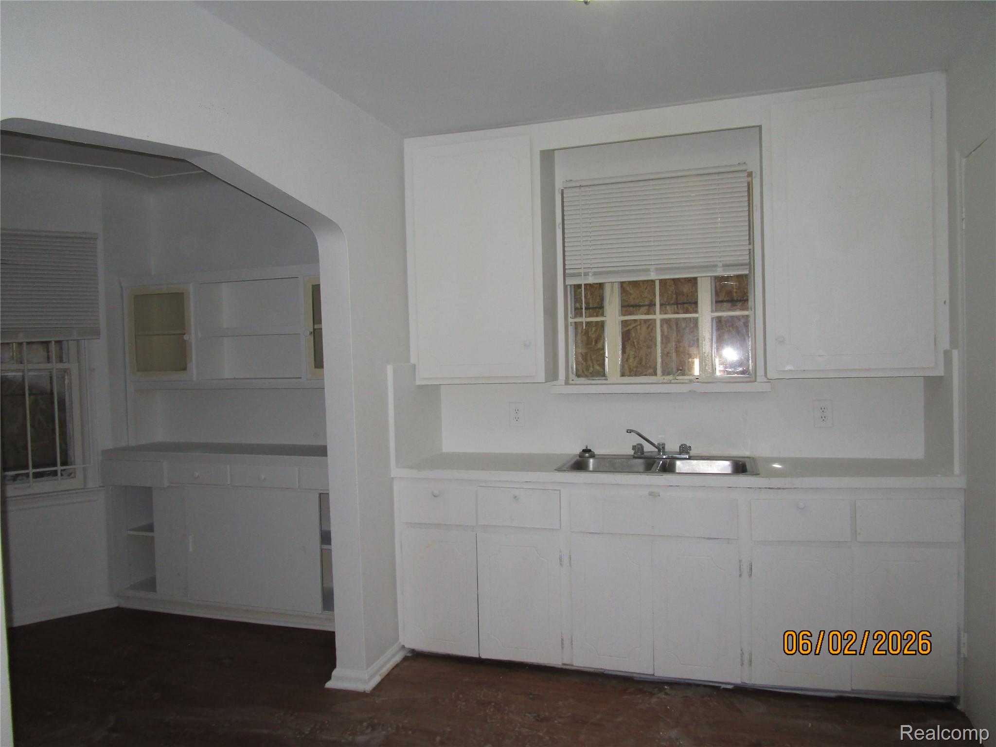 19393 Rowe Street Property Photo 4