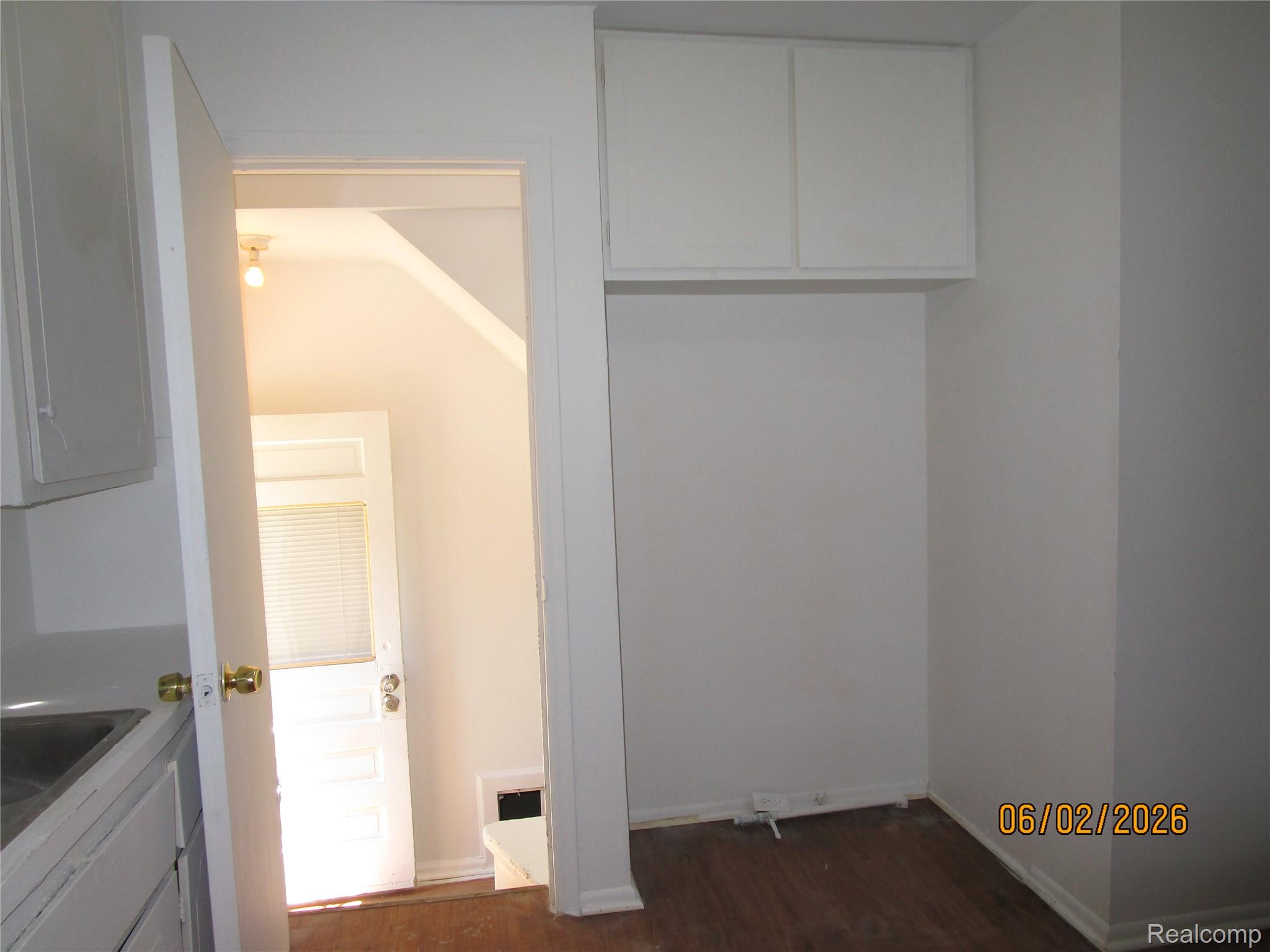 19393 Rowe Street Property Photo 5