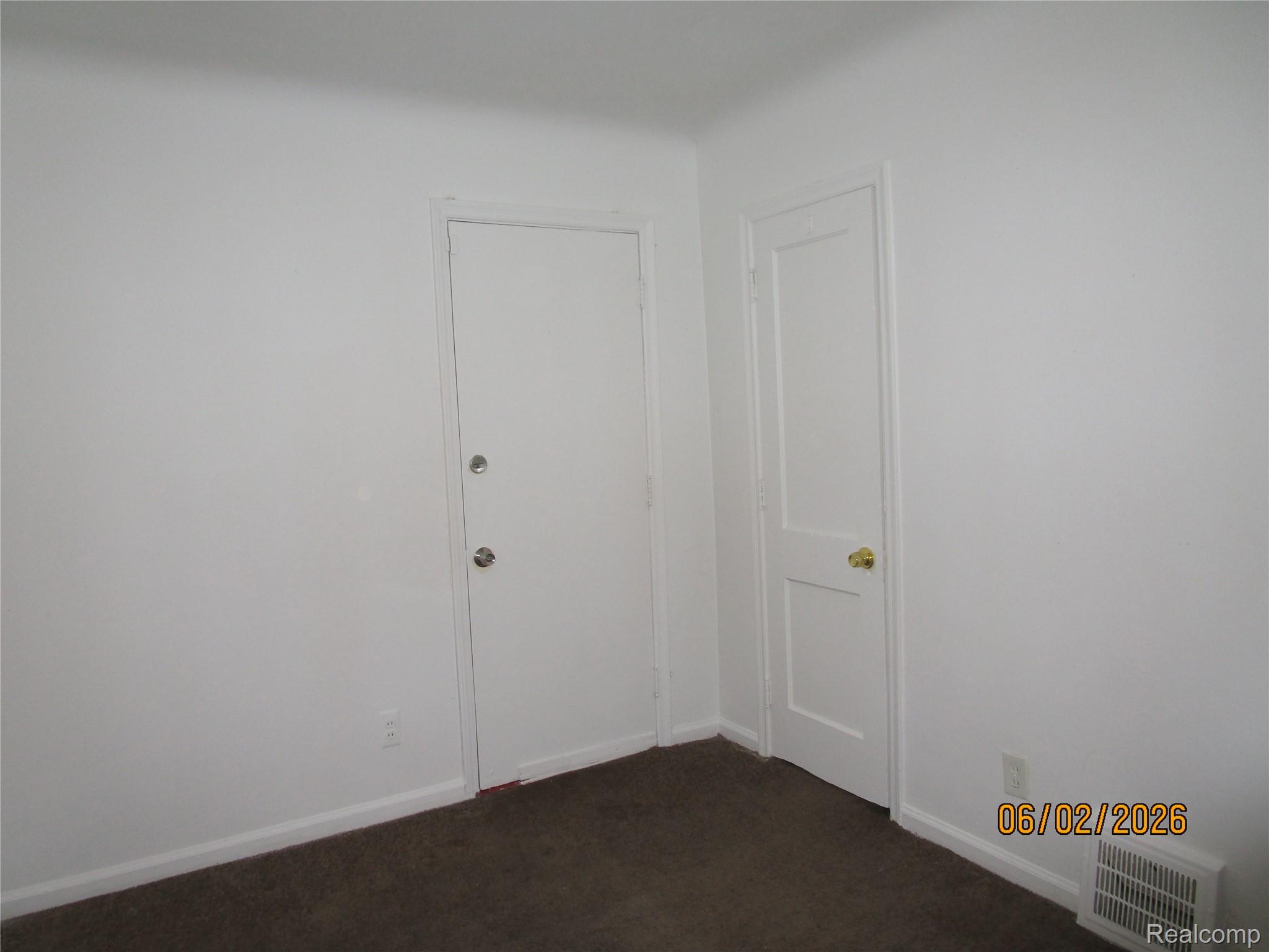 19393 Rowe Street Property Photo 11