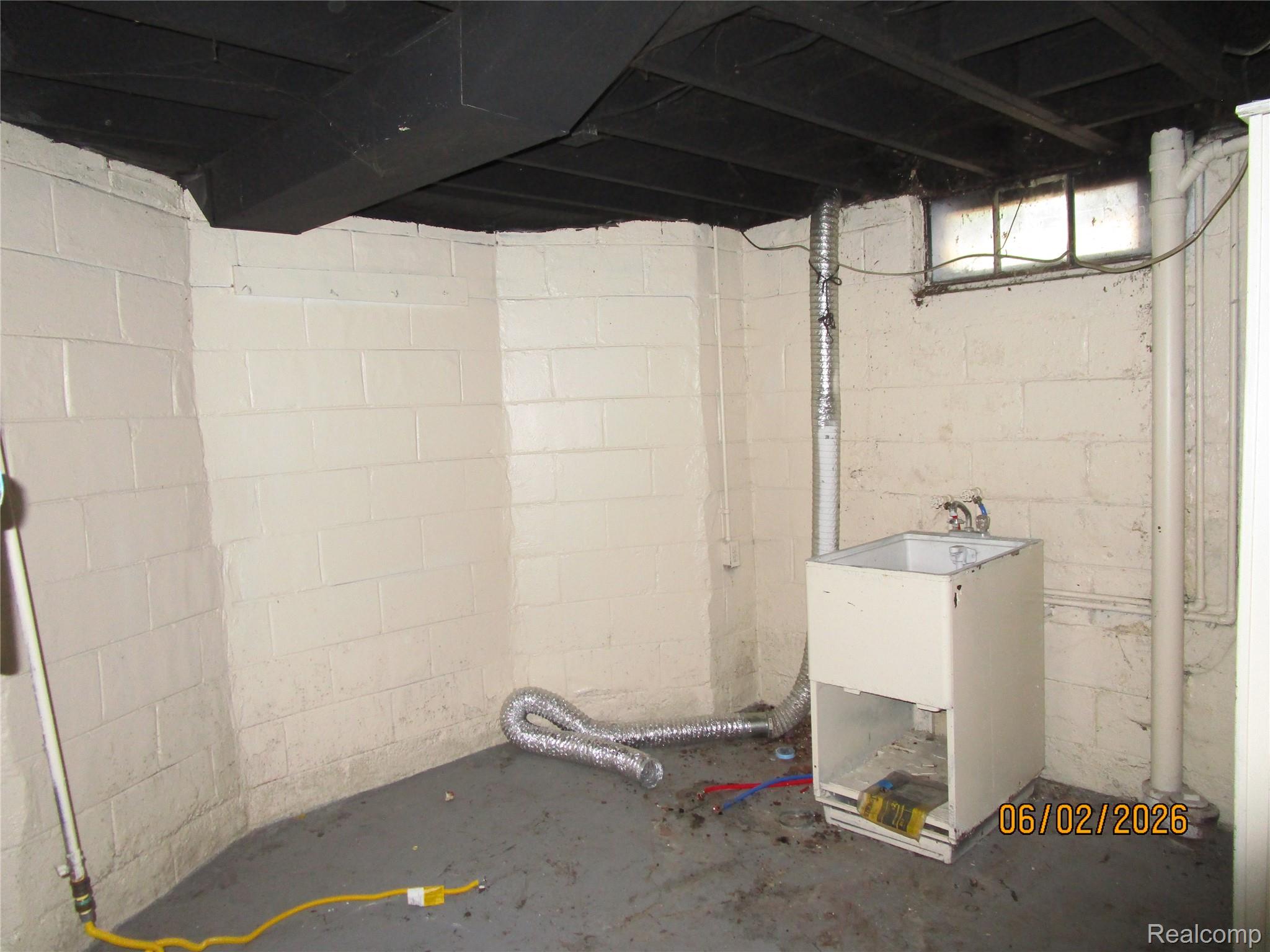 19393 Rowe Street Property Photo 15