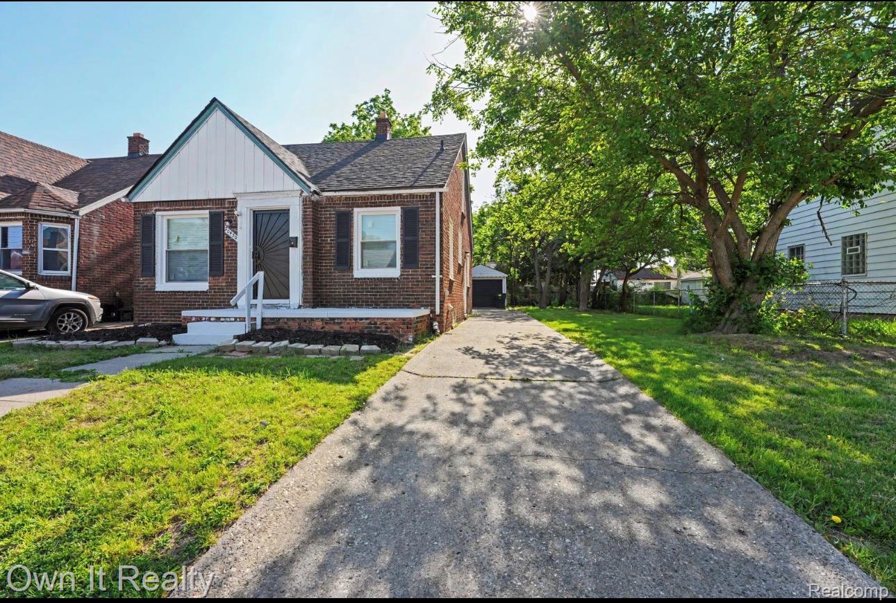 20450 Bramford Street Property Photo 5