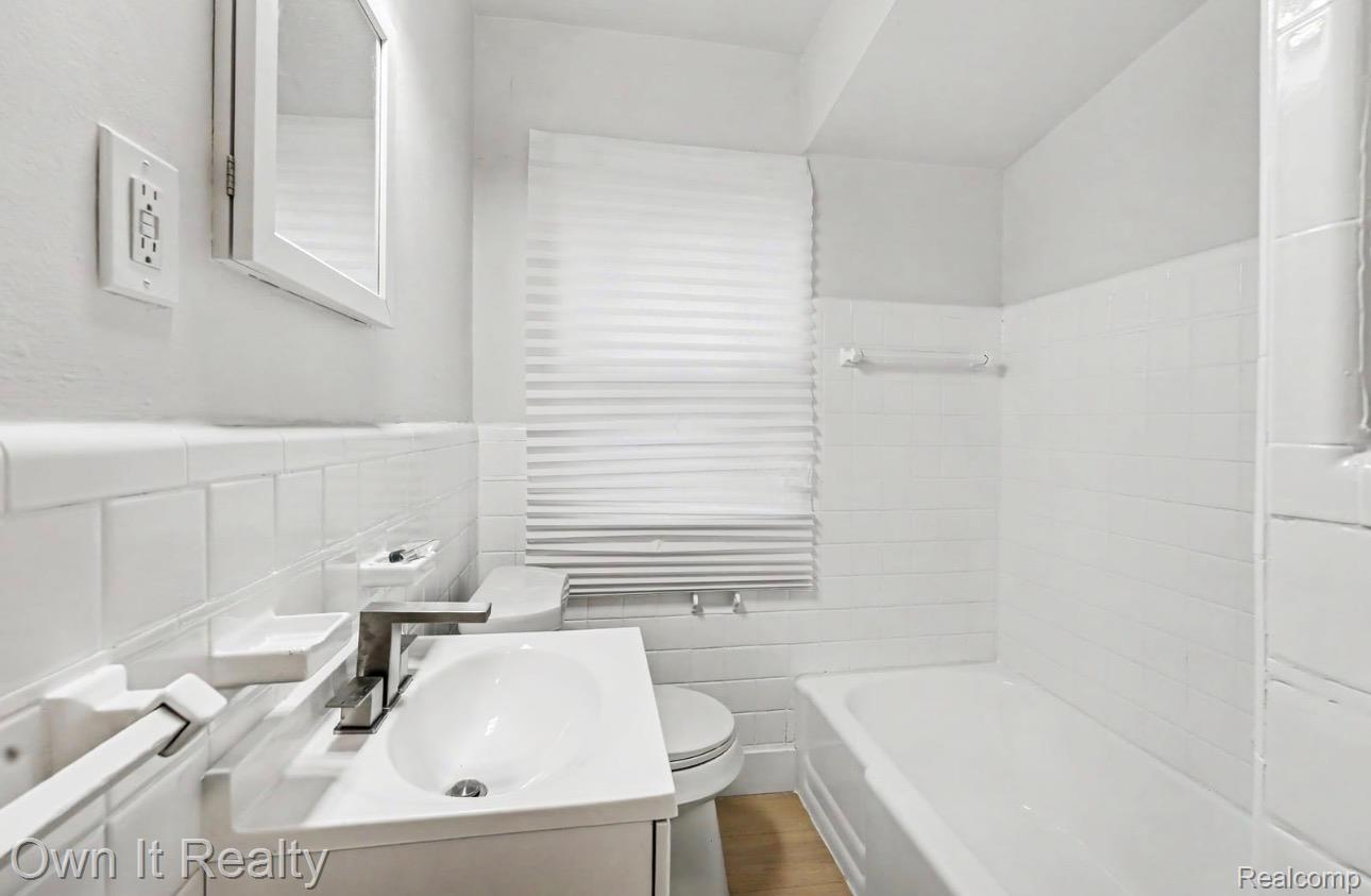 20450 Bramford Street Property Photo 12