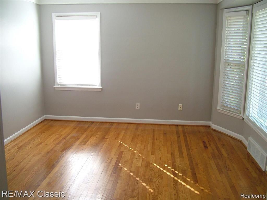 2702 N Main Street Property Photo 3