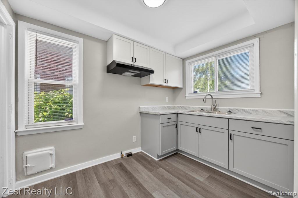 18540 Rosemont Avenue Property Photo 4