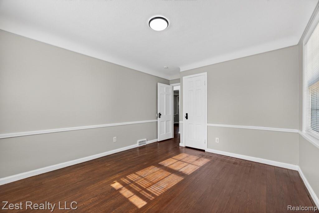 18540 Rosemont Avenue Property Photo 12