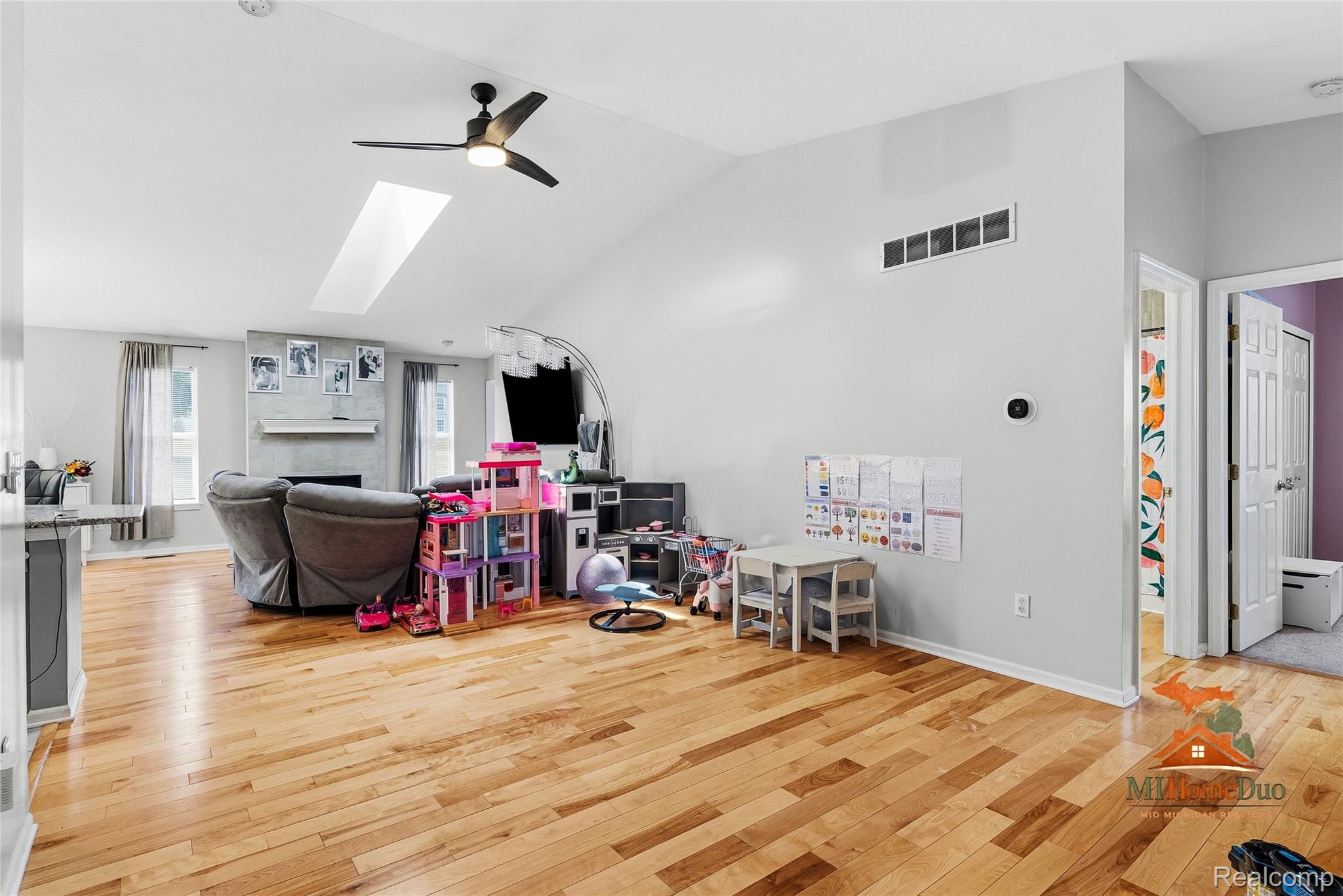 1501 Vanderbilt Drive Property Photo 8