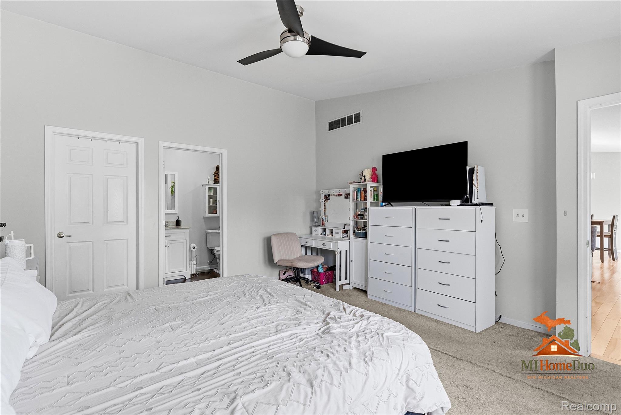 1501 Vanderbilt Drive Property Photo 23