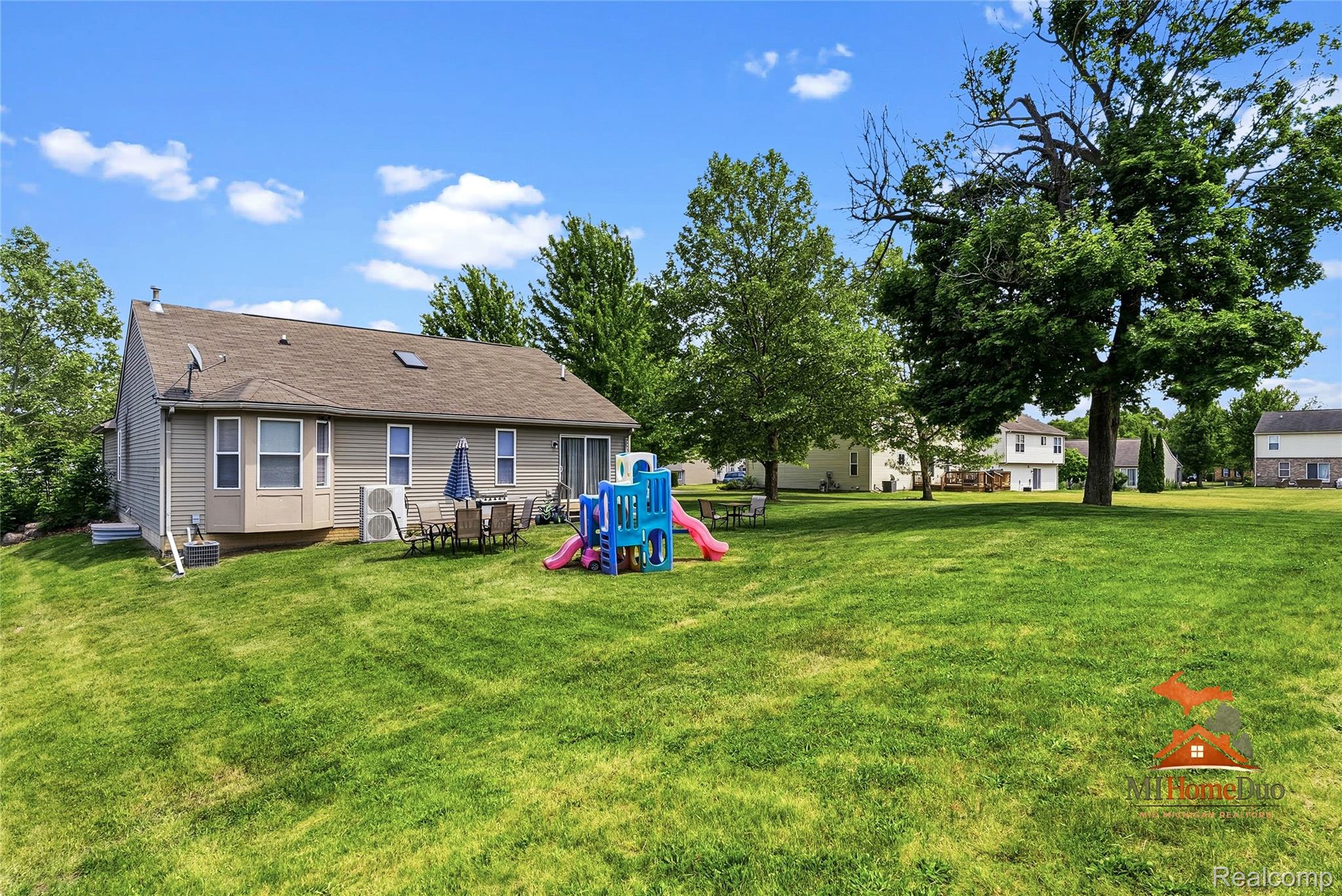 1501 Vanderbilt Drive Property Photo 27
