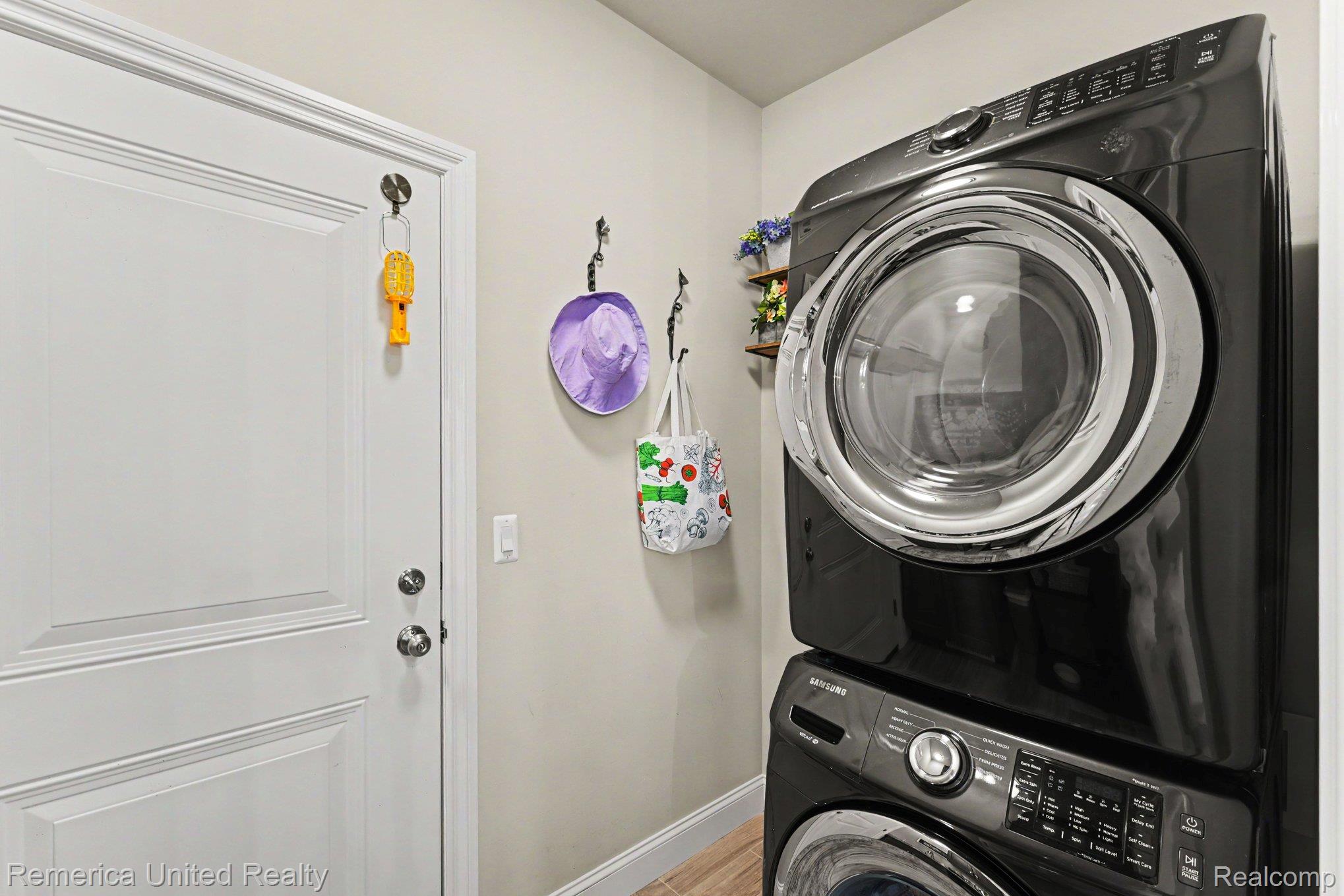 307 River Wood Trail 2 Property Photo 22