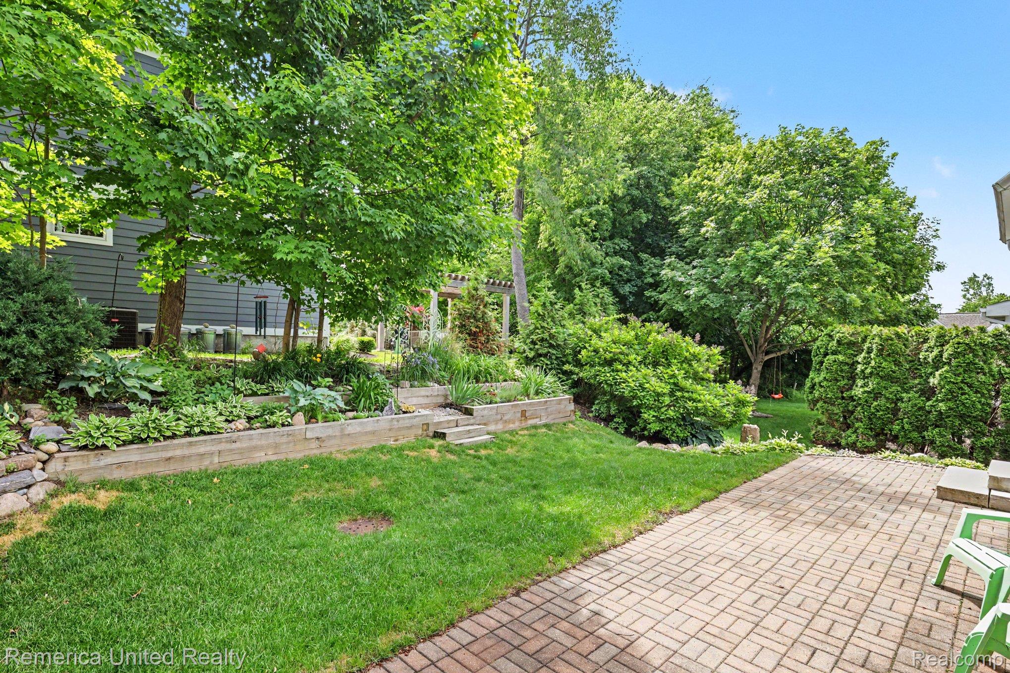 307 River Wood Trail 2 Property Photo 24