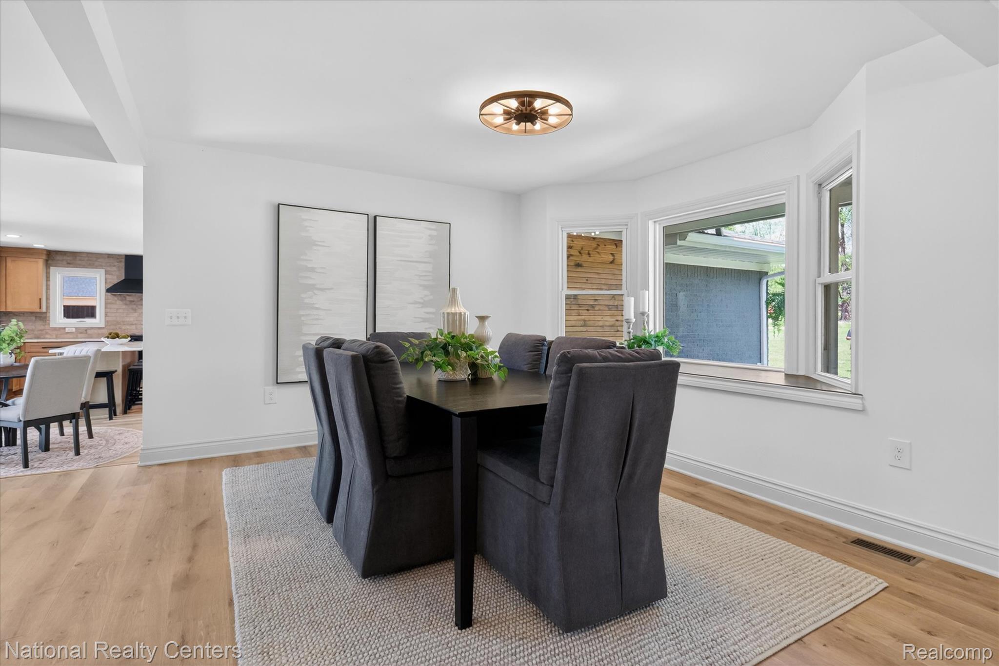 2601 Westwind Drive Property Photo 13