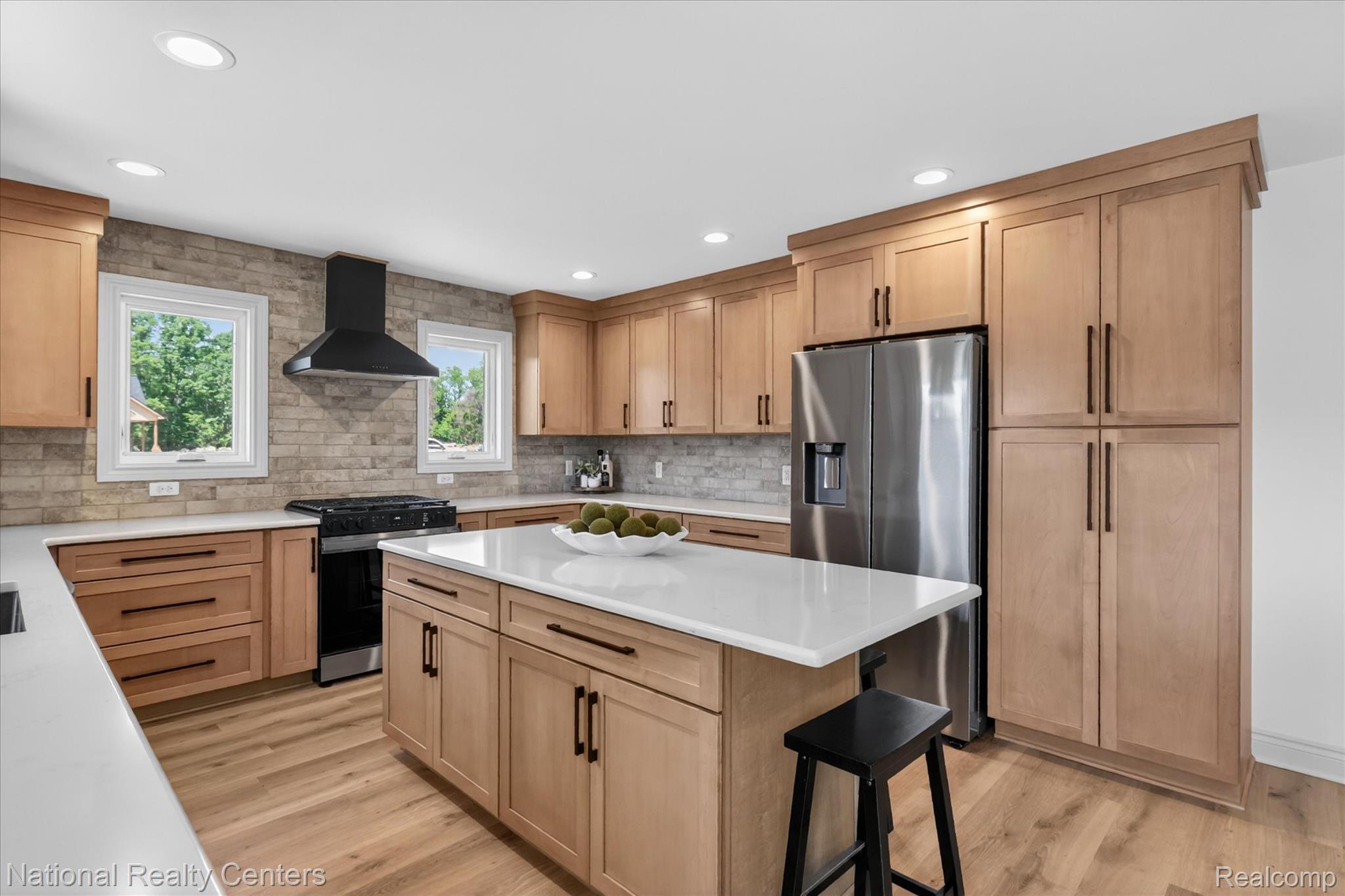 2601 Westwind Drive Property Photo 18