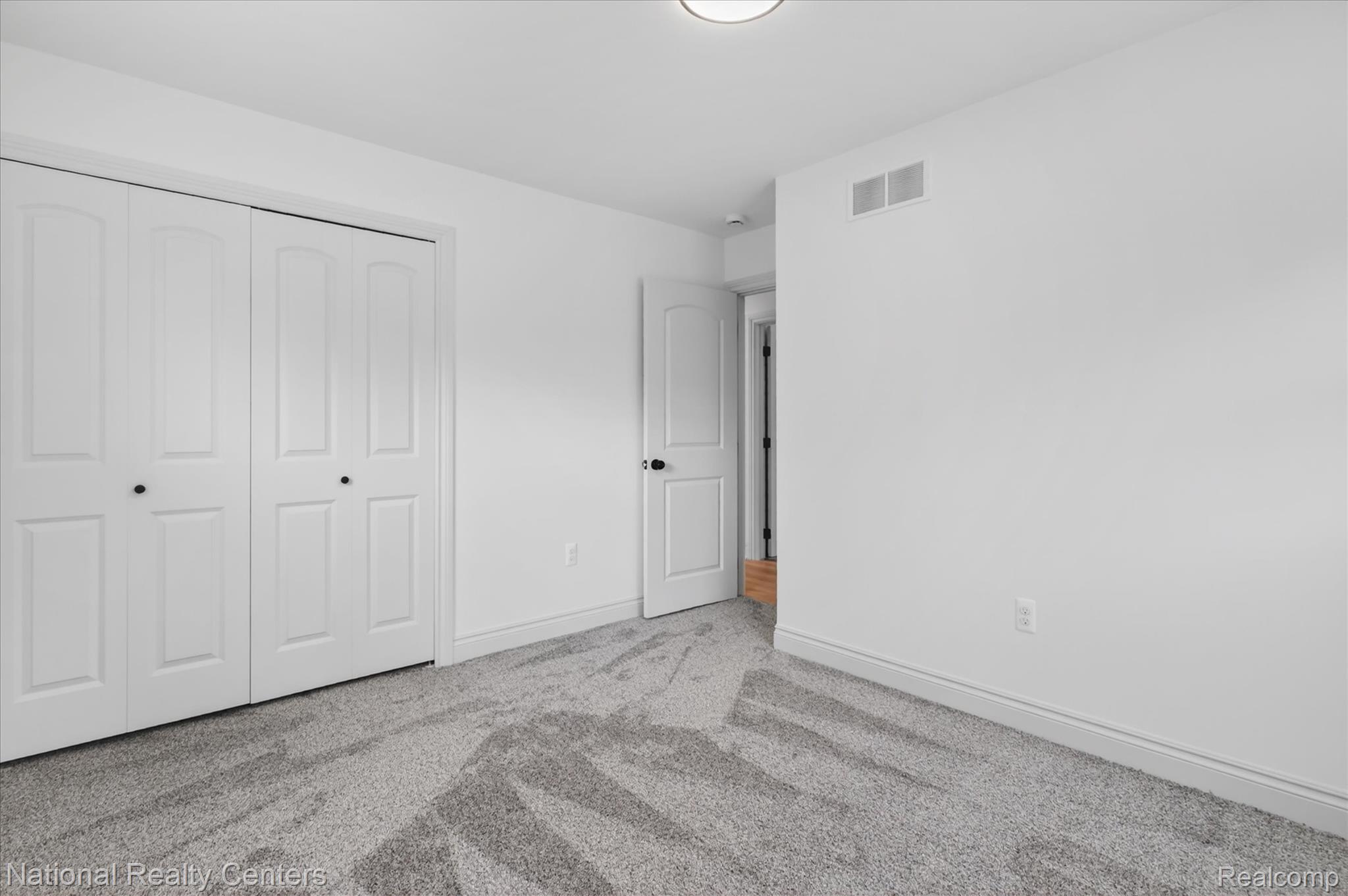 2601 Westwind Drive Property Photo 33