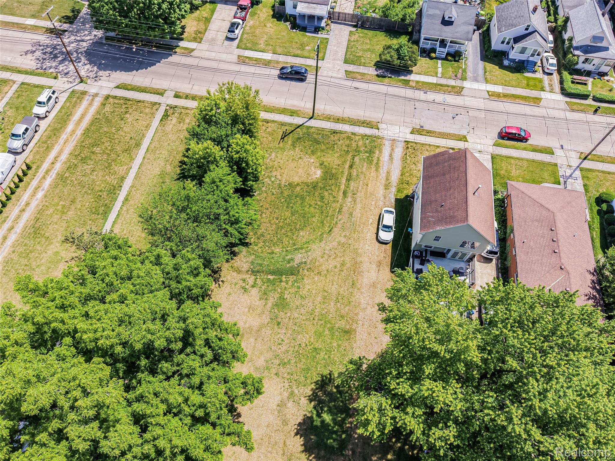 27335 Maple Street Property Photo 7