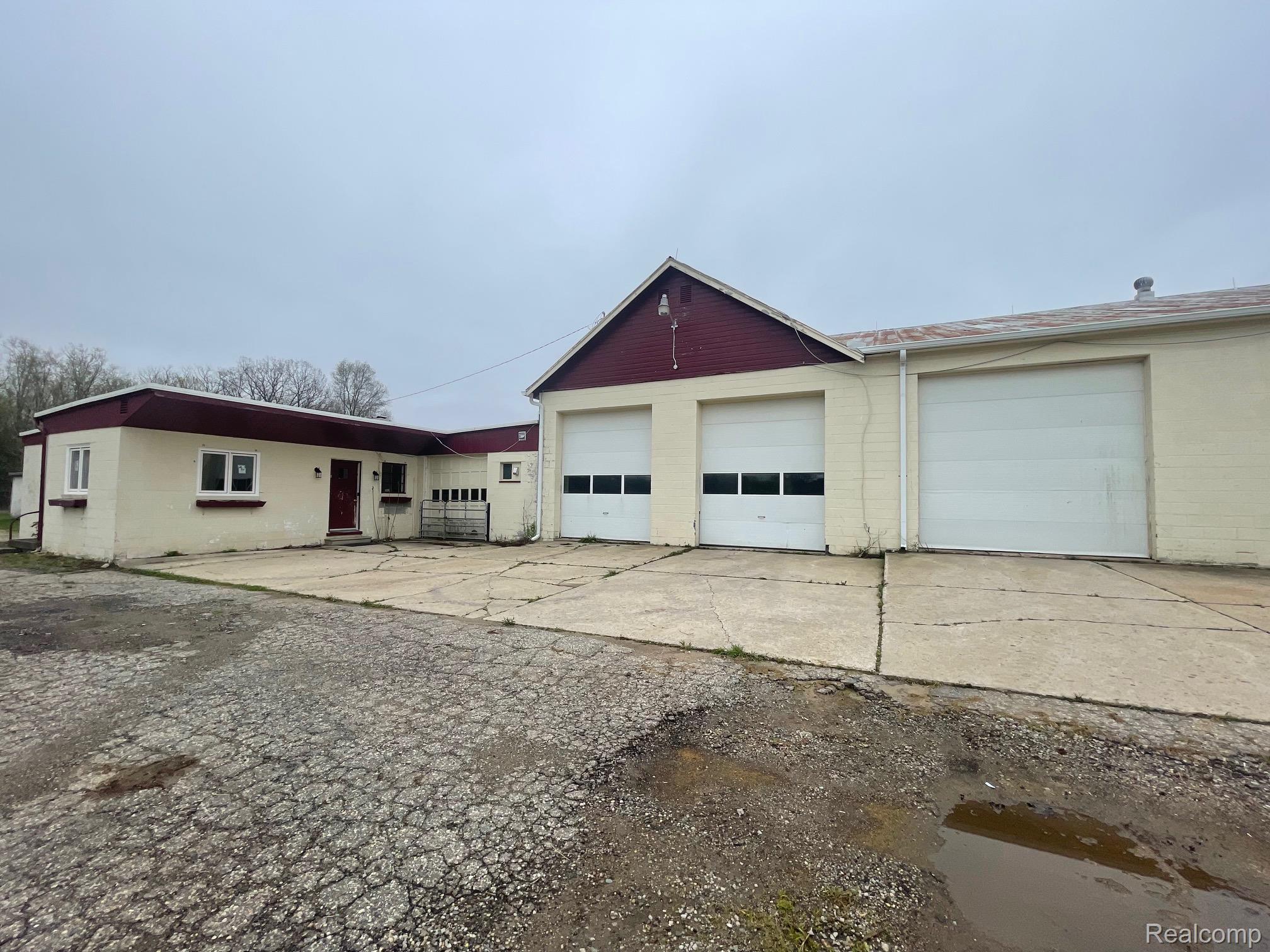 8261 Fenton Road Property Photo 8