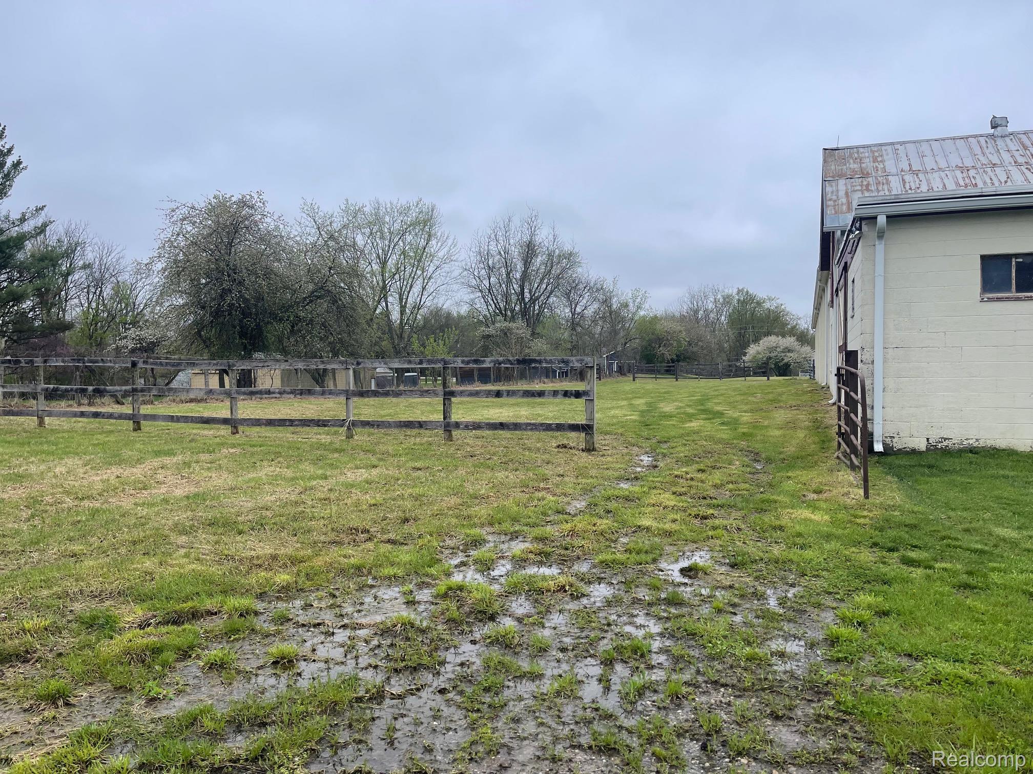 8261 Fenton Road Property Photo 12