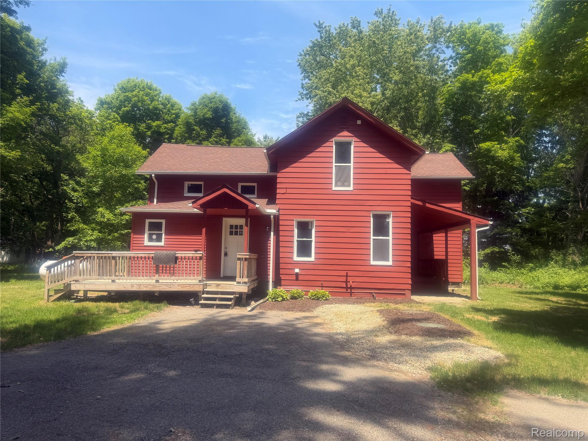 8566 Fostoria Road Property Photo 1
