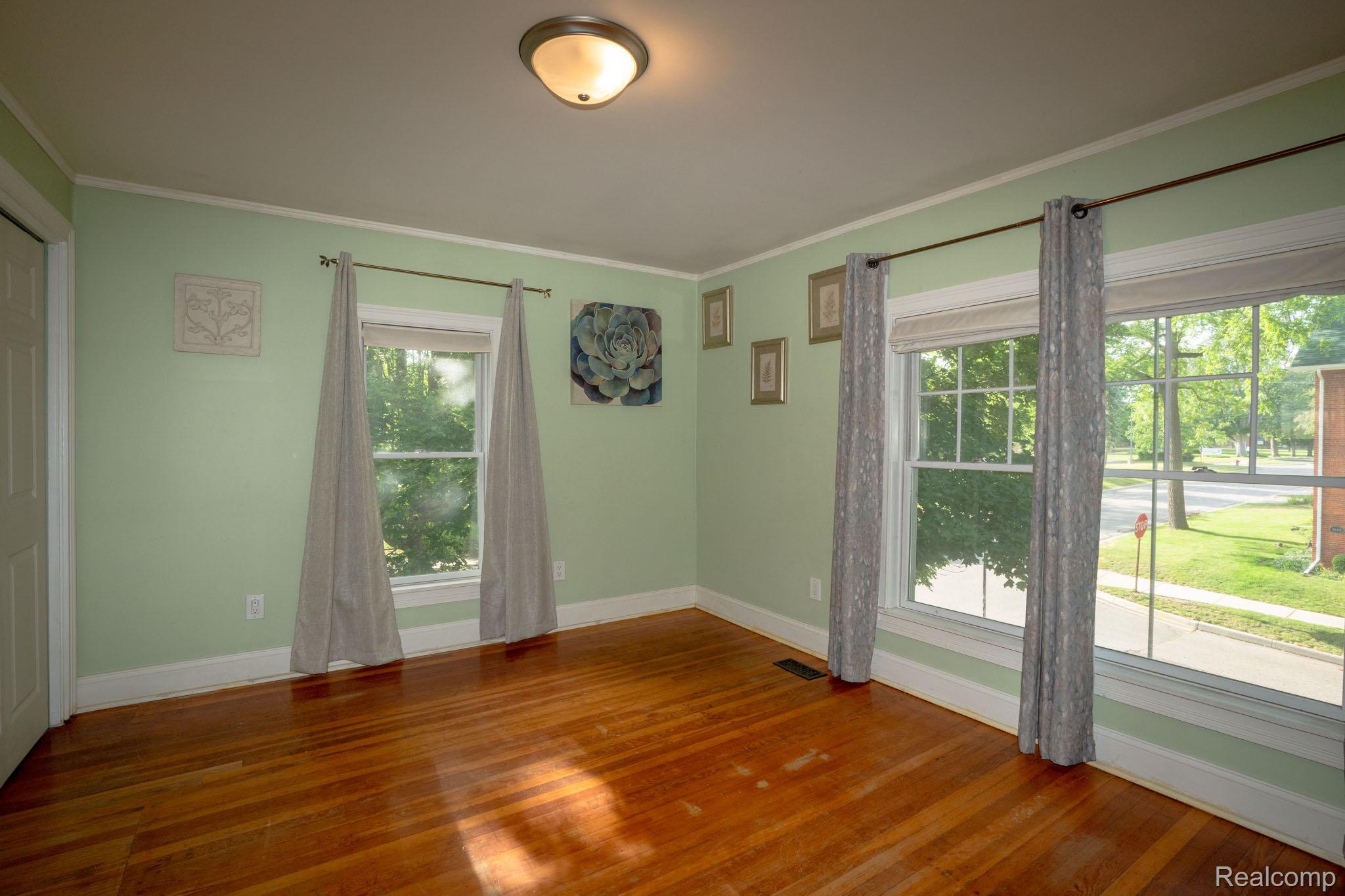 515 Jay Street Property Photo 38