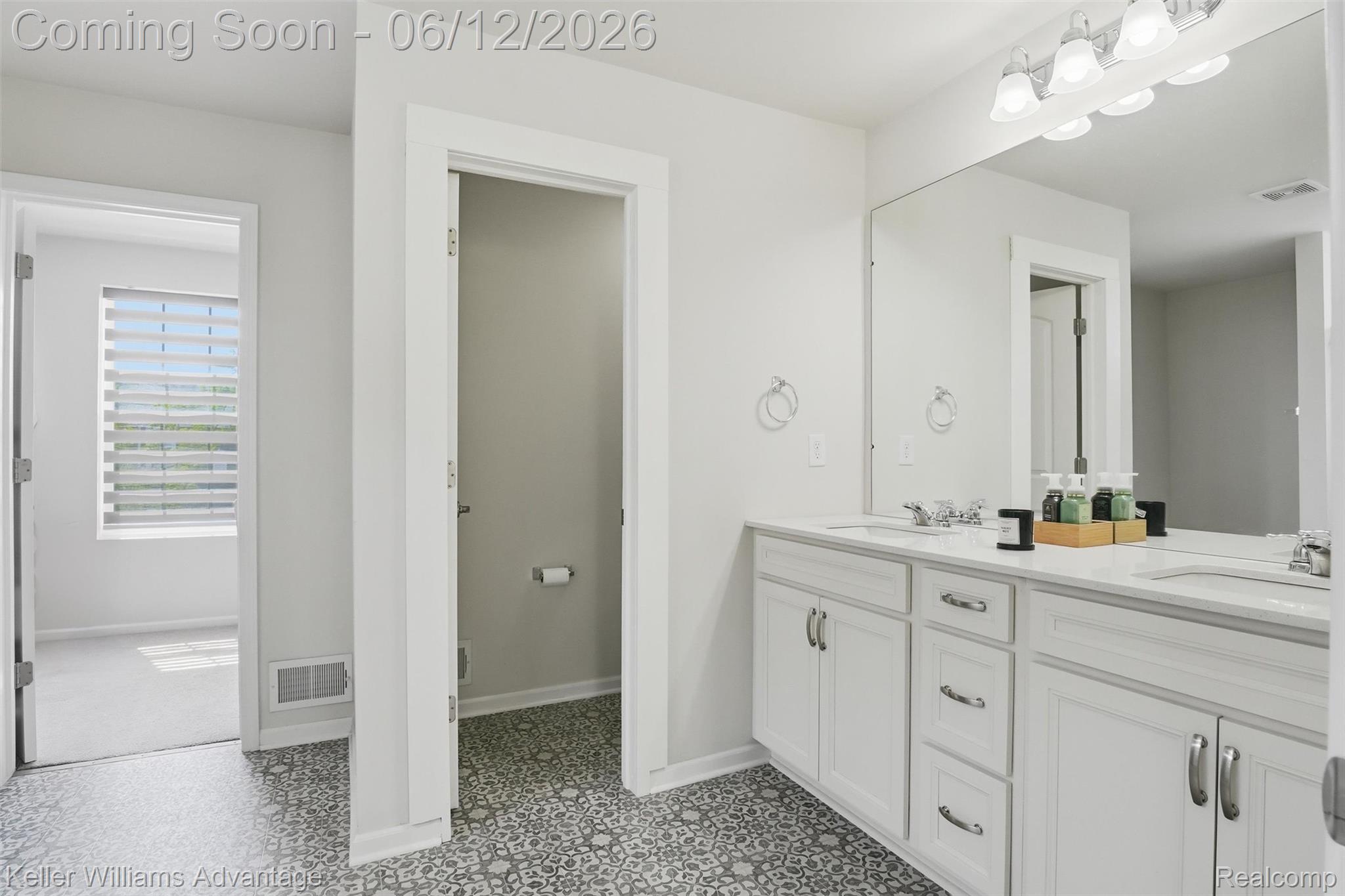6134 Fieldstone Circle Property Photo 27