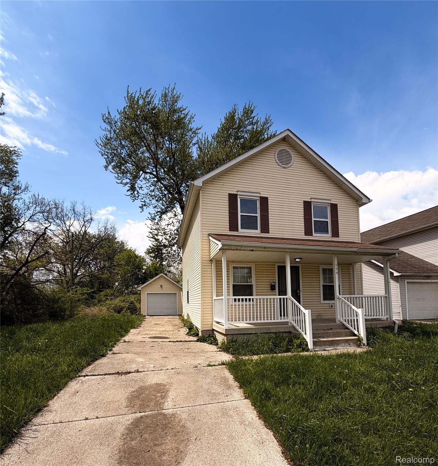 539 Kitchener Street Property Photo 2