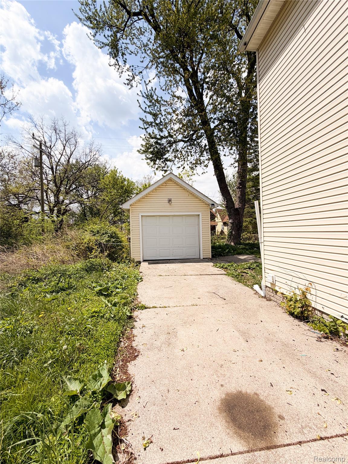 539 Kitchener Street Property Photo 11
