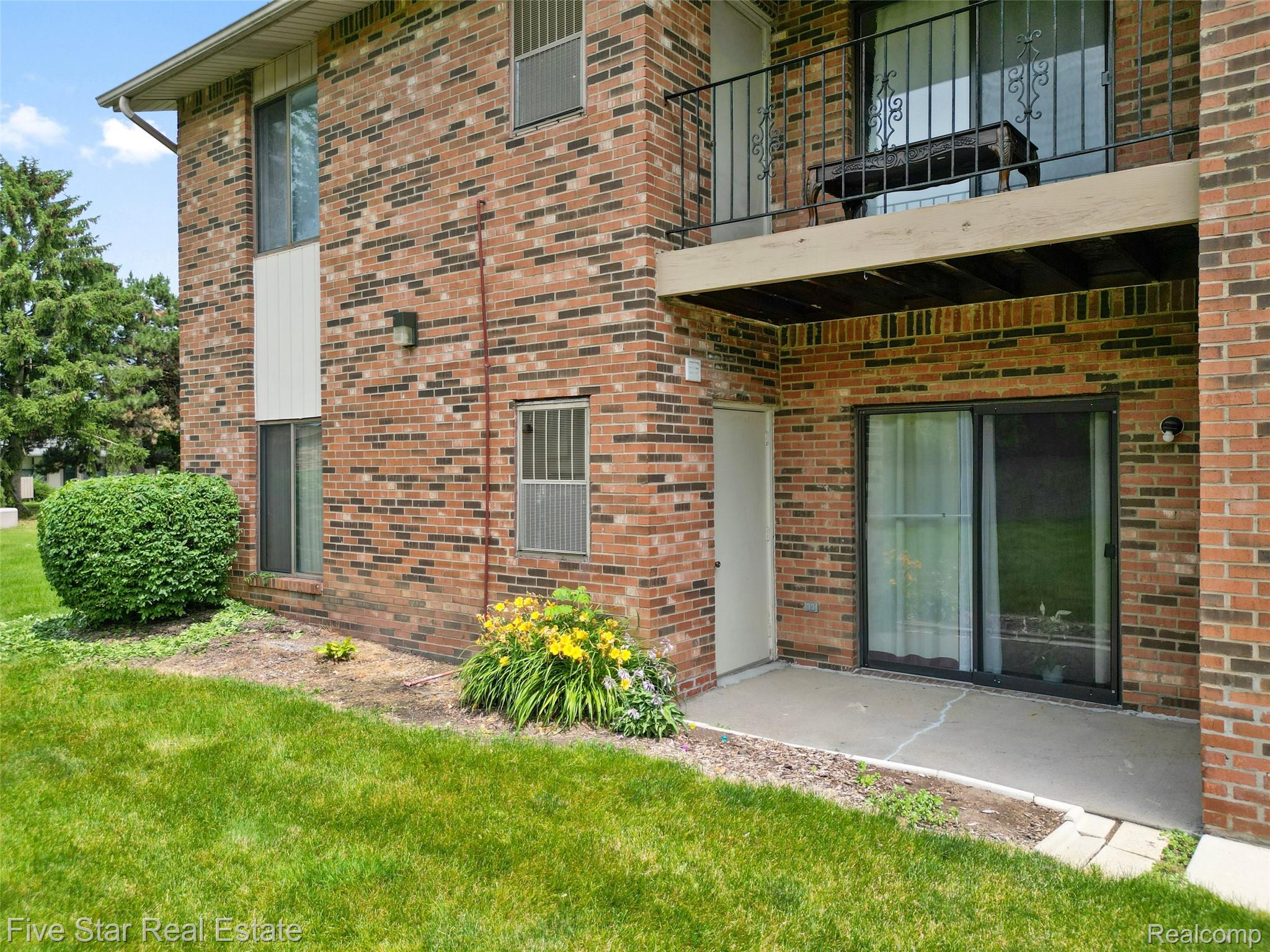 15012 Island Drive Property Photo 2